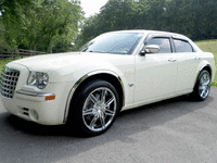 Image 1 of 19 of a 2006 CHRYSLER 300C