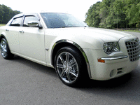 Image 3 of 19 of a 2006 CHRYSLER 300C