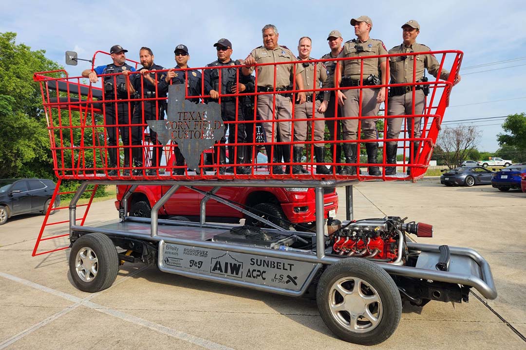 1st Image of a 1999 GMC SHOPPING CART