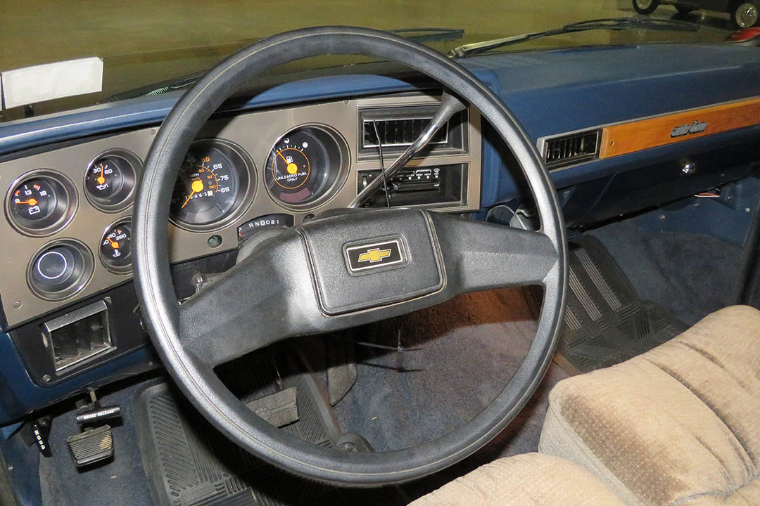 7th Image of a 1987 CHEVROLET C10