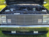 Image 13 of 18 of a 1987 CHEVROLET C10