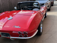 Image 9 of 25 of a 1964 CHEVROLET CORVETTE