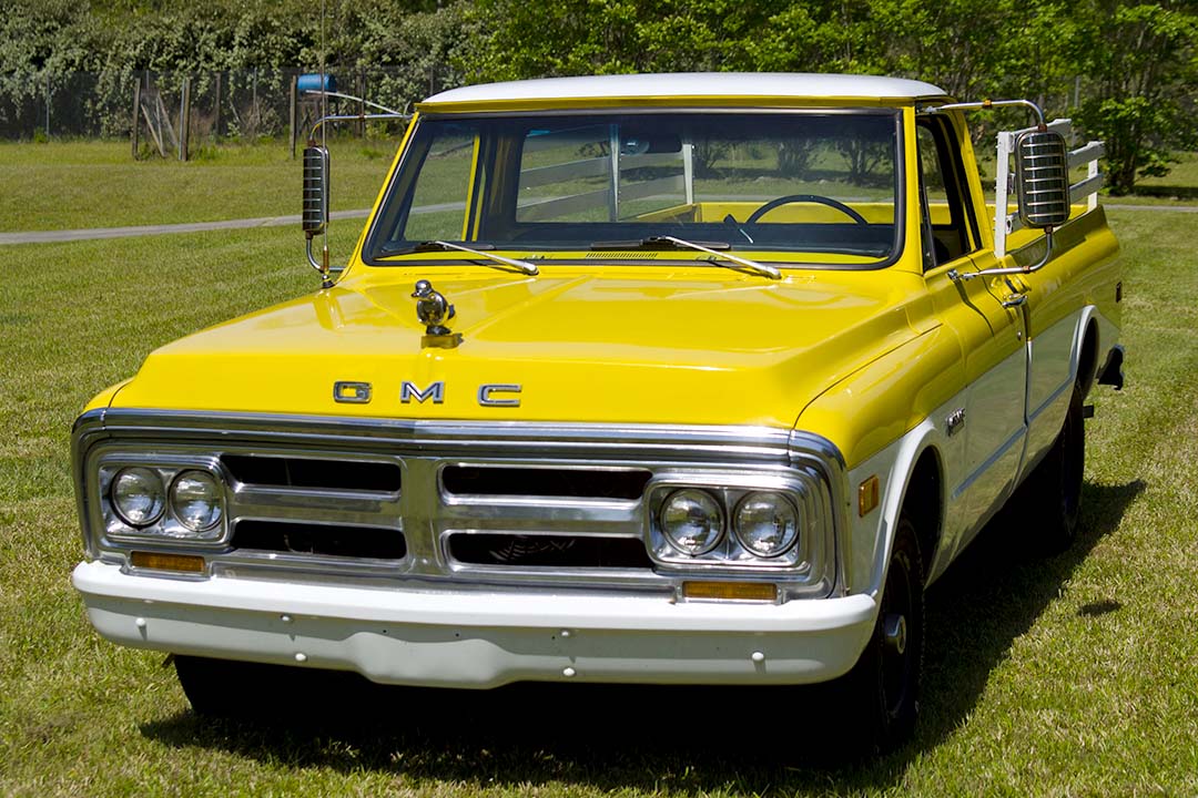 2nd Image of a 1969 GMC C1500