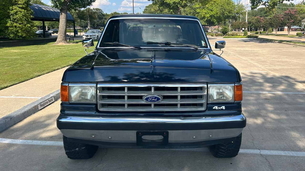 2nd Image of a 1988 FORD BRONCO