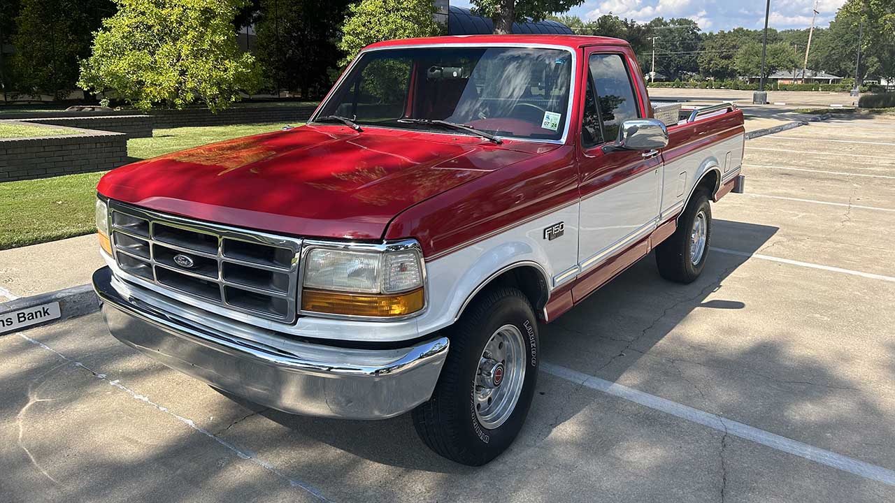 2nd Image of a 1995 FORD F-150