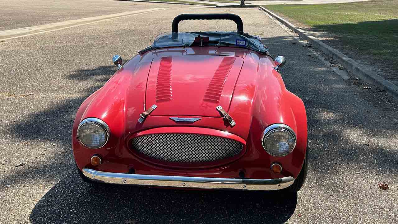 2nd Image of a 1963 AUSTIN-HEALEY 2D
