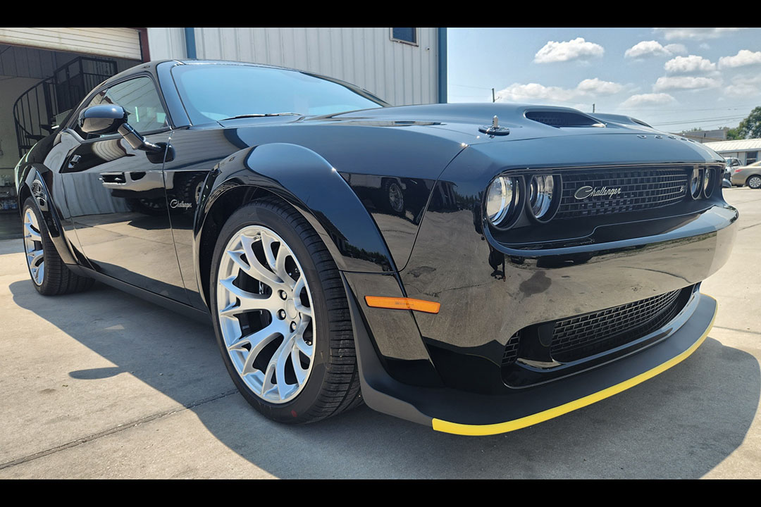 3rd Image of a 2023 DODGE CHALLENGER SRT HELLCAT REDEYE BLACK GFHOST