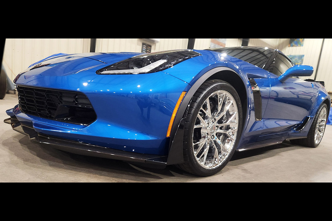 5th Image of a 2015 CHEVROLET CORVETTE Z06 3LZ