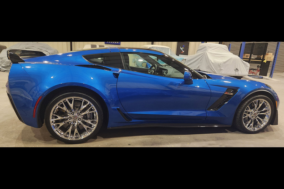 7th Image of a 2015 CHEVROLET CORVETTE Z06 3LZ