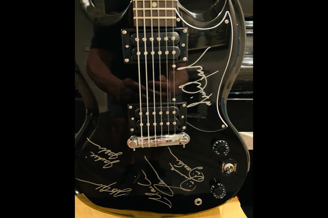 1st Image of a N/A GIBSON BLACK LESS PAUL JR