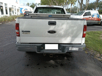 Image 5 of 8 of a 2004 FORD F-150