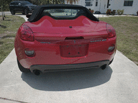Image 9 of 17 of a 2007 PONTIAC SOLSTICE GXP