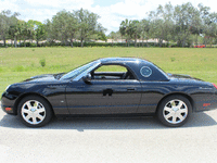 Image 5 of 20 of a 2003 FORD THUNDERBIRD