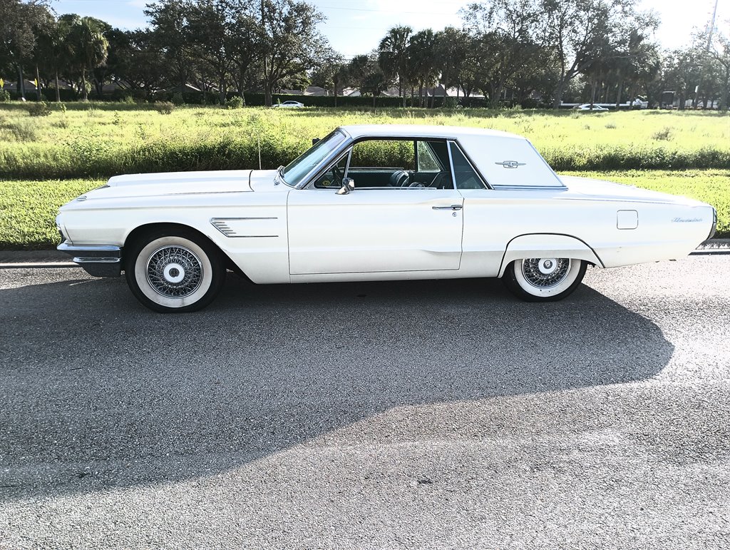 2nd Image of a 1965 FORD THUNDERBIRD