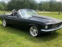 Image 2 of 8 of a 1967 FORD MUSTANG