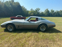 Image 2 of 9 of a 1978 CHEVROLET CORVETTE