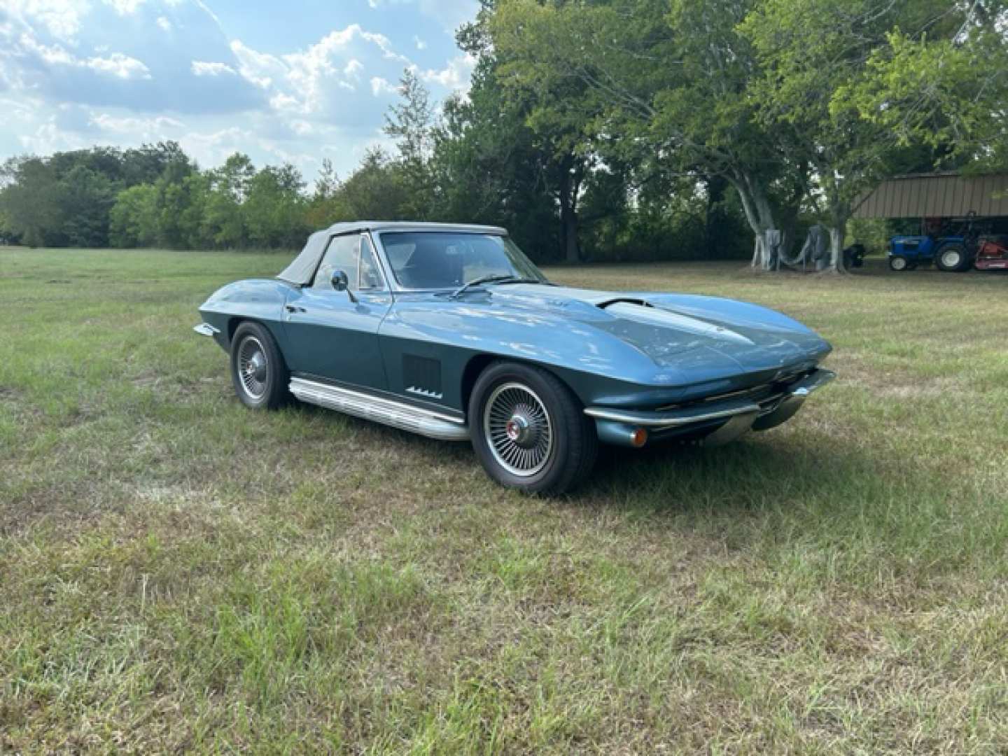 1st Image of a 1967 CHEVROLET CORVETTE