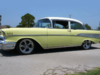 Image 3 of 27 of a 1957 CHEVROLET BEL AIR