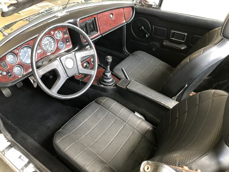 9th Image of a 1977 MG SHELBY