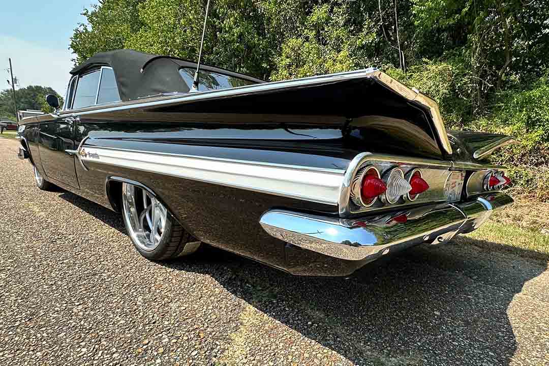 5th Image of a 1960 CHEVROLET IMPALA