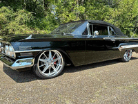 Image 1 of 24 of a 1960 CHEVROLET IMPALA