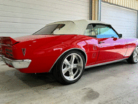 Image 18 of 25 of a 1968 PONTIAC FIREBIRD