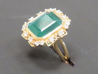 Image 3 of 8 of a N/A LADY'S EMERALD DIAMOND RING