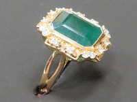 Image 4 of 8 of a N/A LADY'S EMERALD DIAMOND RING