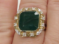 Image 5 of 8 of a N/A LADY'S EMERALD DIAMOND RING