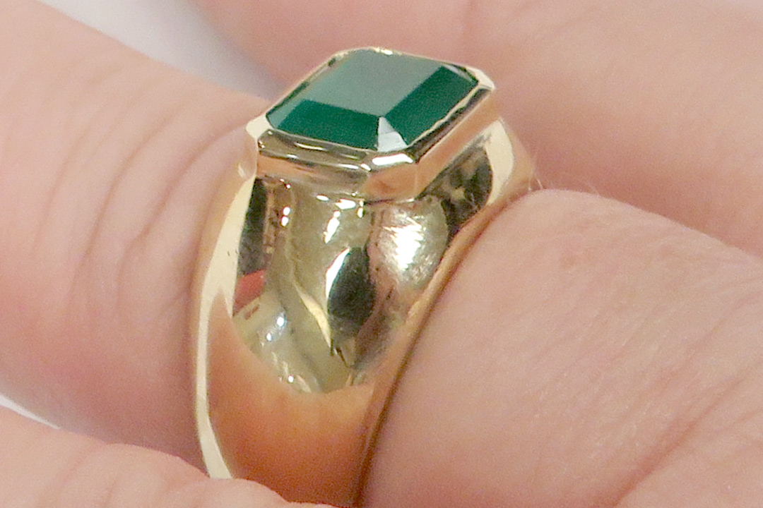 6th Image of a N/A EMERALD BERYL GEMSTONE