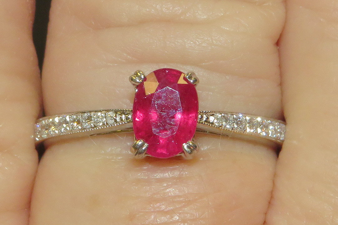 3rd Image of a N/A GOLD RUBY CORUNDUM & DIAMOND