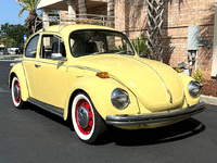 Image 2 of 22 of a 1971 VOLKSWAGEN BEETLE