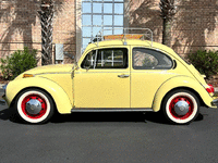 Image 5 of 22 of a 1971 VOLKSWAGEN BEETLE