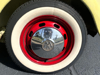 Image 21 of 22 of a 1971 VOLKSWAGEN BEETLE