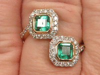 Image 4 of 7 of a N/A 18K YEL GLD EMERALD BERYL & DIAMOND