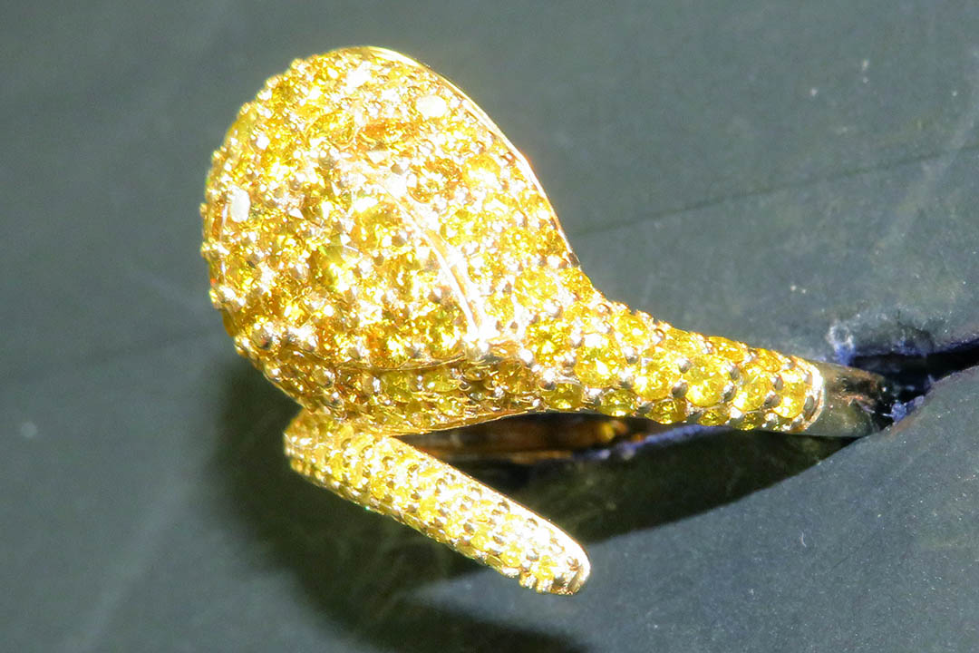 2nd Image of a N/A 18K YELLOW GOLD CAST STYLIZED DIAMOND