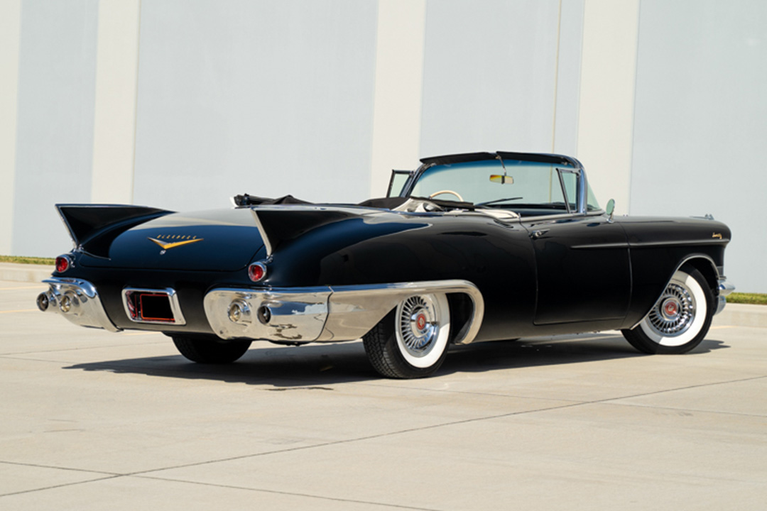 3rd Image of a 1957 CADILLAC ELDORADO BIARRITZ