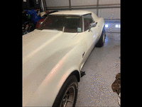 Image 4 of 7 of a 1976 CHEVROLET CORVETTE STINGRAY