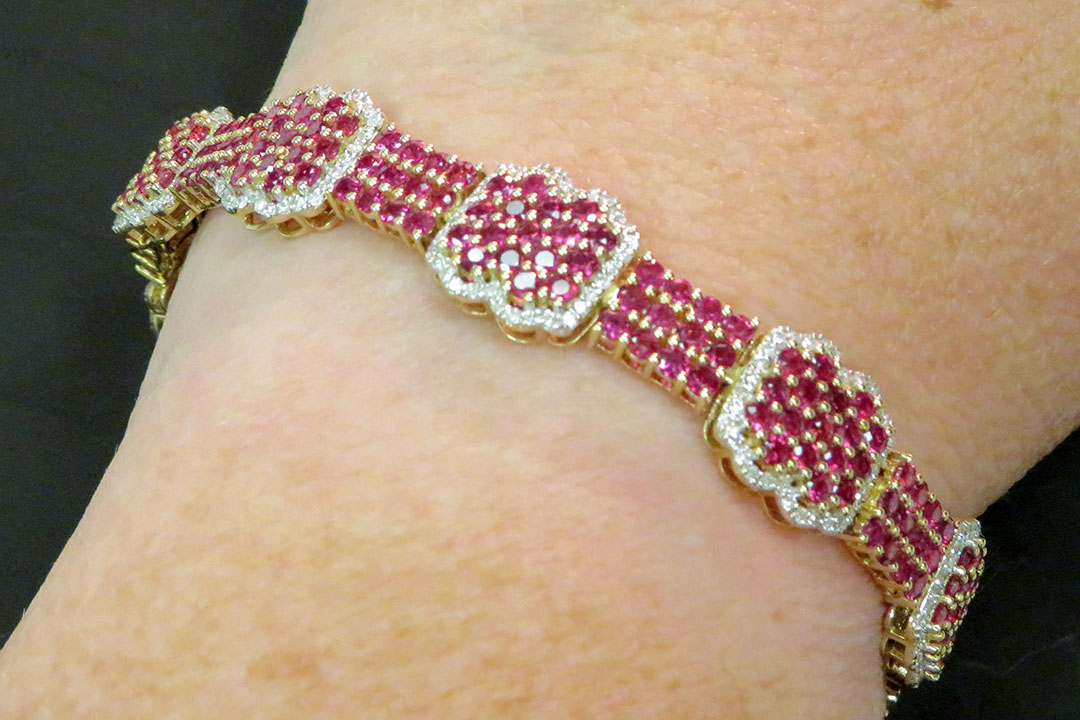 3rd Image of a N/A 14K YELLOW GOLD DIAMOND & RUBY