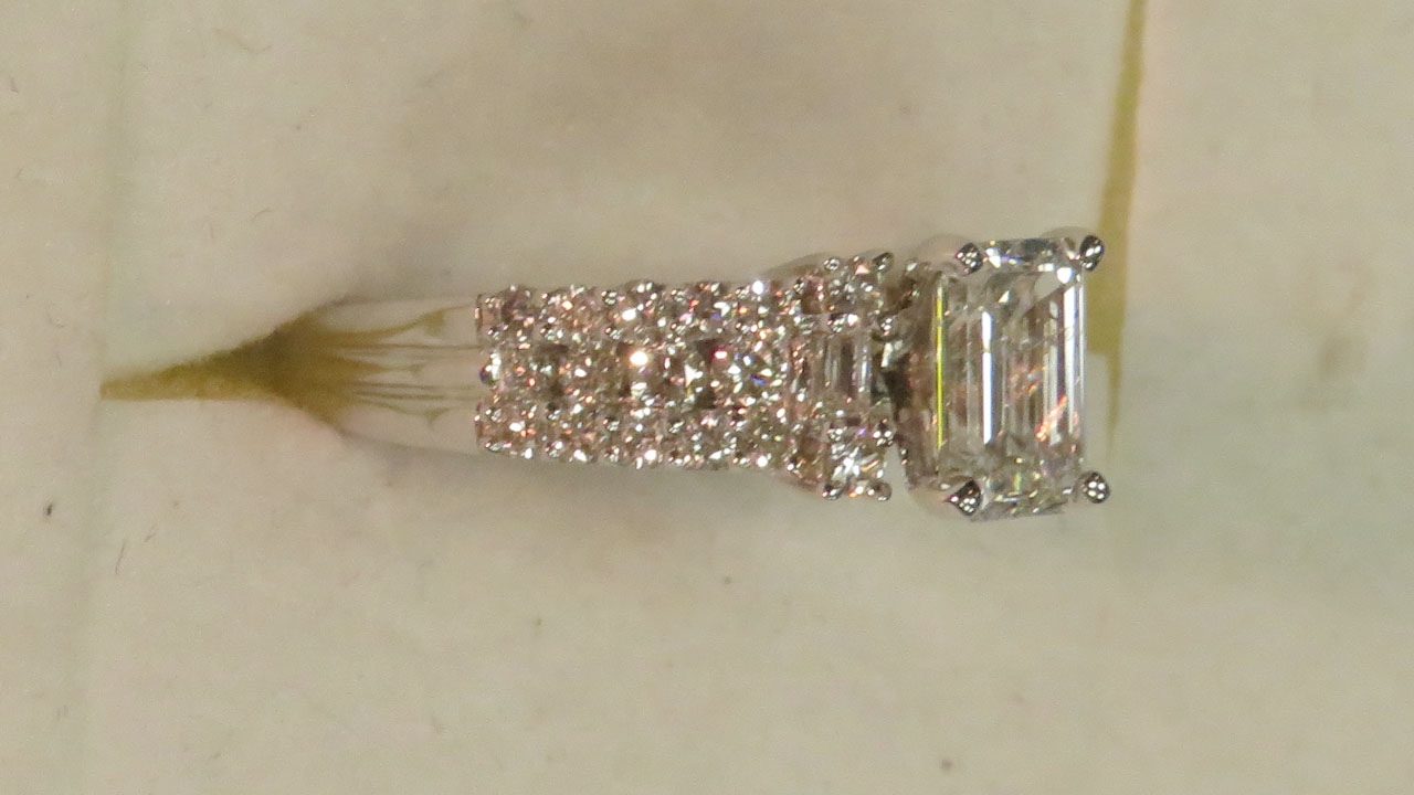 3rd Image of a N/A 18K WHITE GOLD DIAMOND UNITY