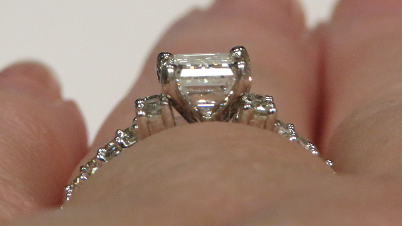 7th Image of a N/A 18K WHITE GOLD DIAMOND UNITY