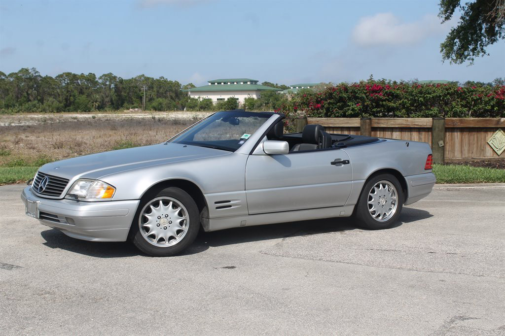 1st Image of a 1997 MERCEDES-BENZ SL-CLASS SL500