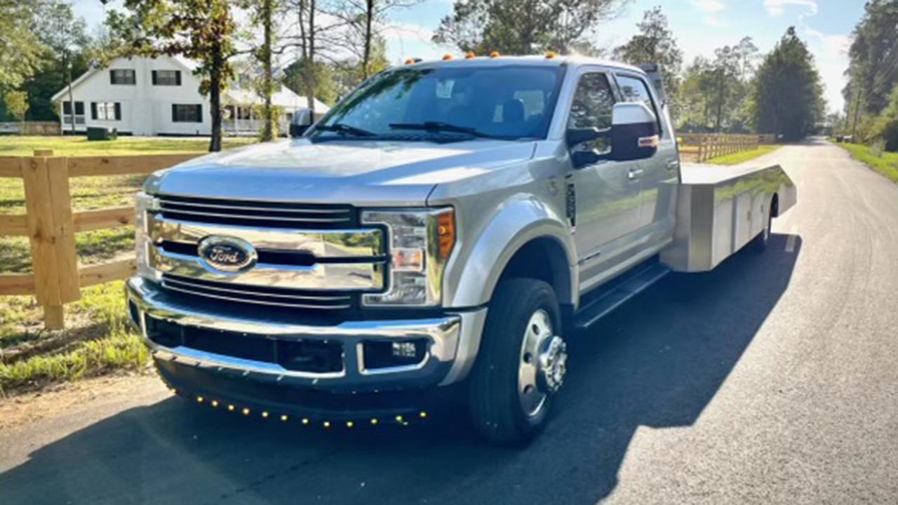 0th Image of a 2017 FORD F-550 SUPER DUTY