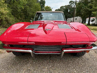 Image 8 of 11 of a 1963 CHEVROLET CORVETTE