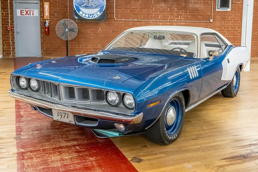 1st Image of a 1971 PLYMOUTH CUDA