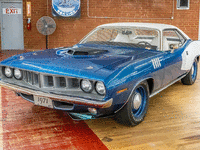 Image 2 of 29 of a 1971 PLYMOUTH CUDA