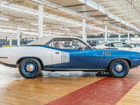 Image 4 of 29 of a 1971 PLYMOUTH CUDA