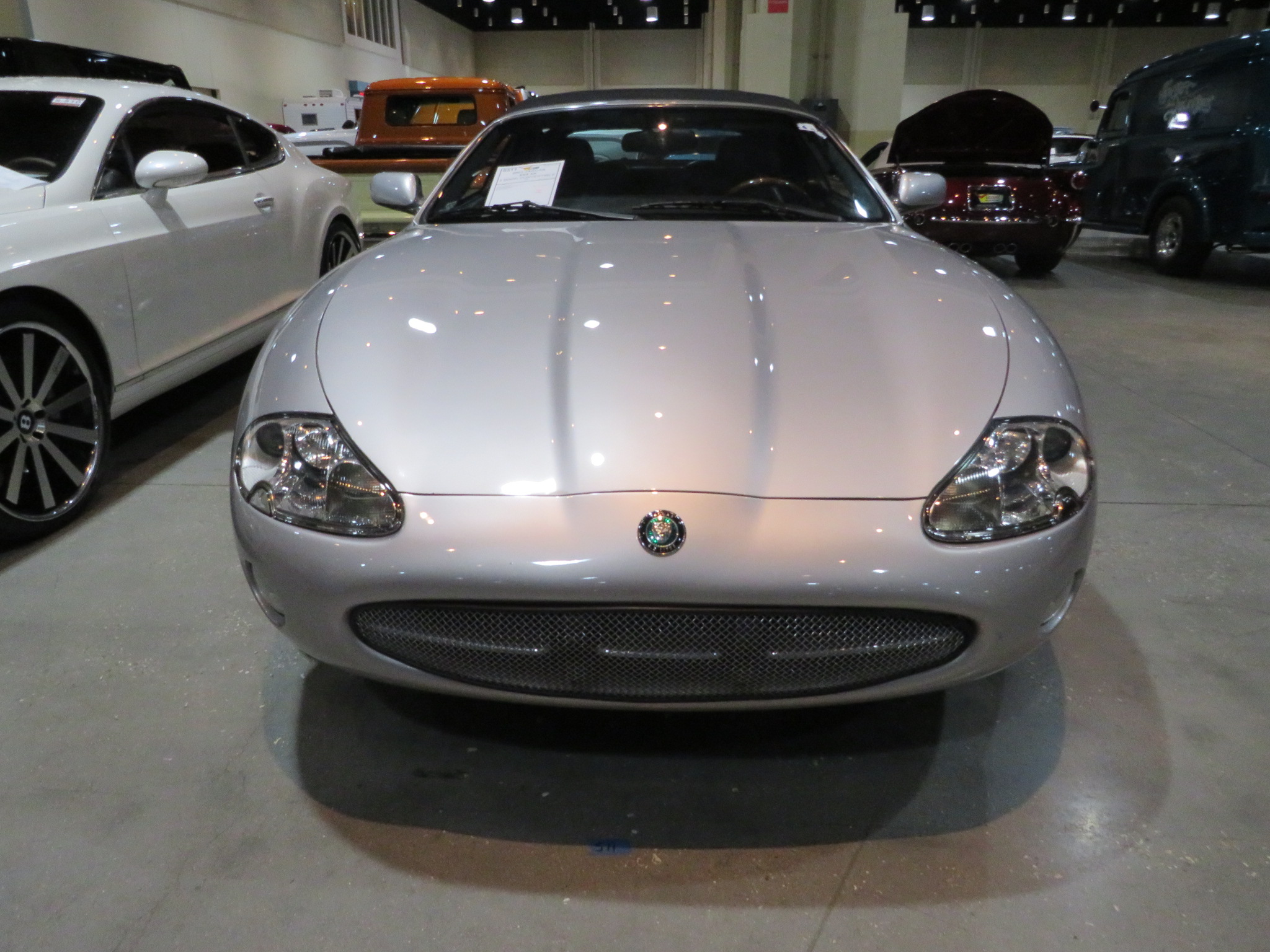 3rd Image of a 2003 JAGUAR XK8 XK