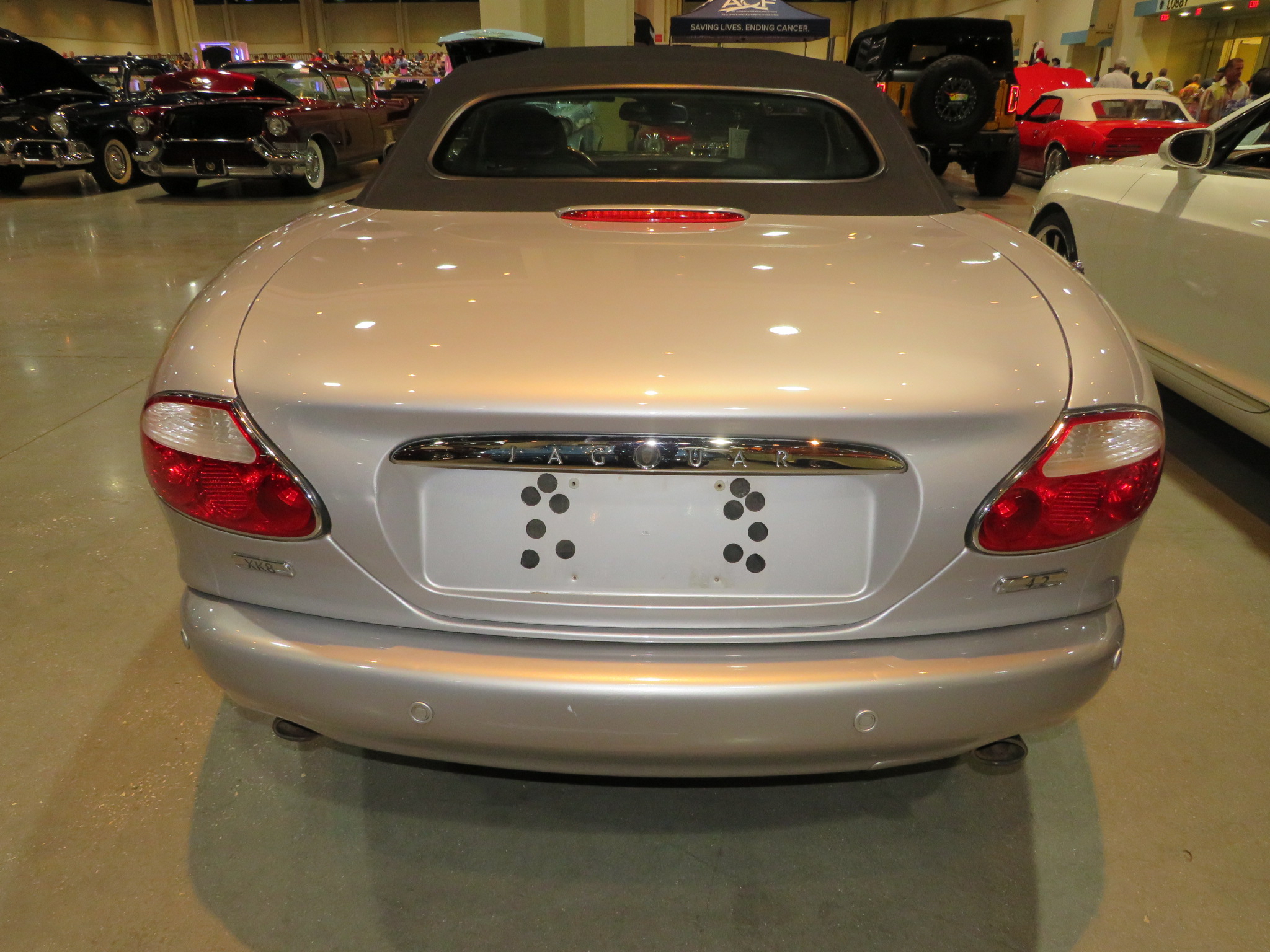 4th Image of a 2003 JAGUAR XK8 XK