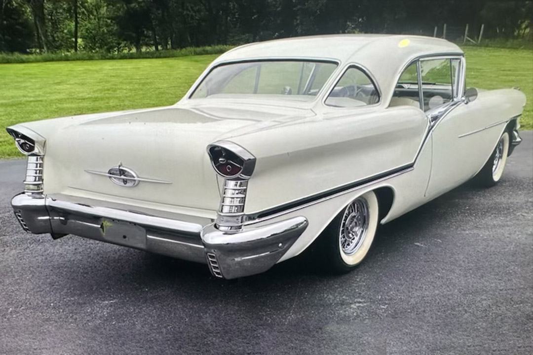 3rd Image of a 1957 OLDSMOBILE SUPER 88